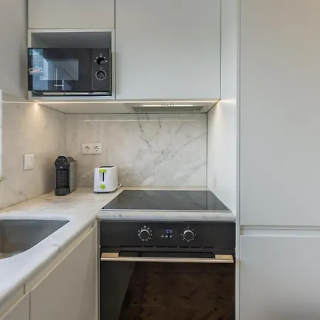 Gervasio Lobato * Лиссабон