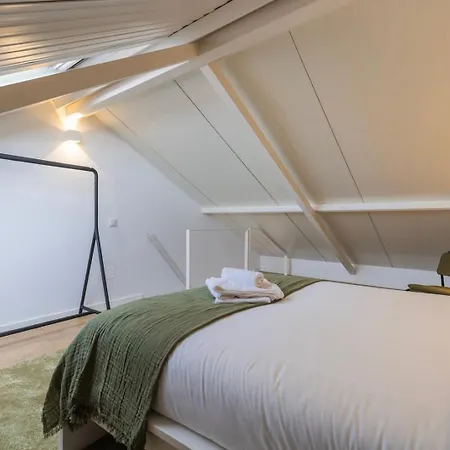 Gervasio Lobato * Lisboa