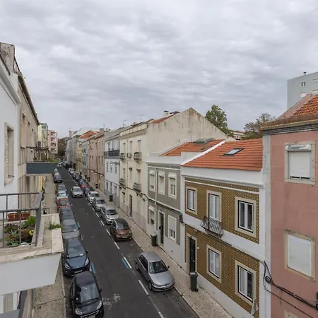 Gervasio Lobato Daire *